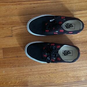 Vans Black Cherry Pattern Lace-Up Sneakers men’s 6.5 women’s 8